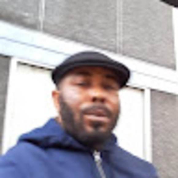 Meet your Posher, Cyril - Picture 1 of 1